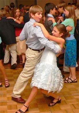 kids-white-dress