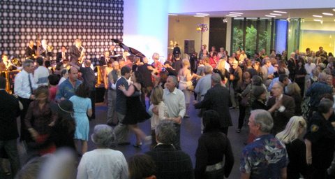 deYoung_Museum_dance_floor